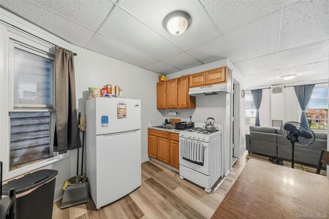 30-32 E Main Street, Middletown, NY 10940
