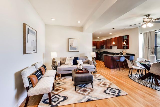 4821 N Kimball Avenue 3, Chicago, IL 60625
