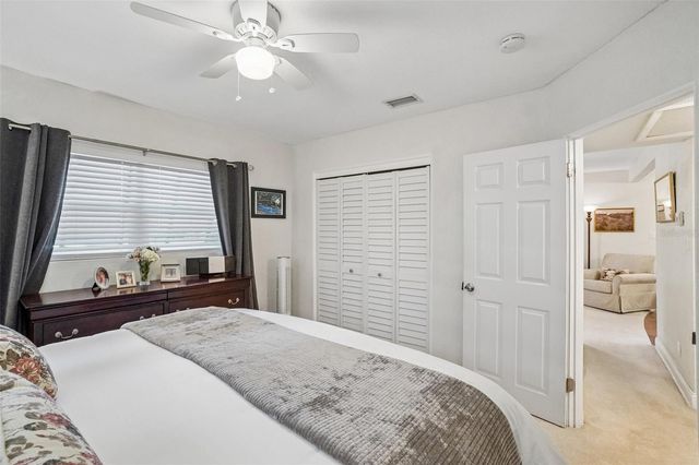 5389 55TH AVENUE N, St Petersburg, FL 33709