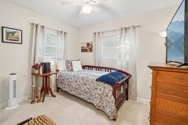 5389 55TH AVENUE N, St Petersburg, FL 33709