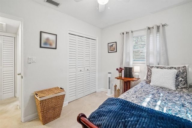 5389 55TH AVENUE N, St Petersburg, FL 33709