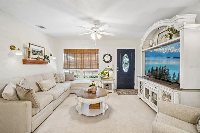 5389 55TH AVENUE N, St Petersburg, FL 33709