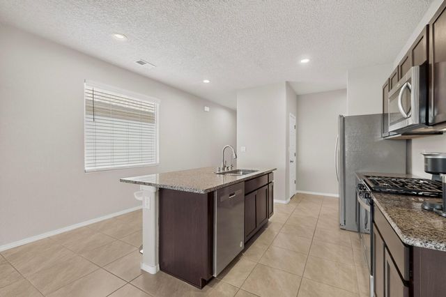 2728 Halfmoon Way SW, Albuquerque, NM 87121