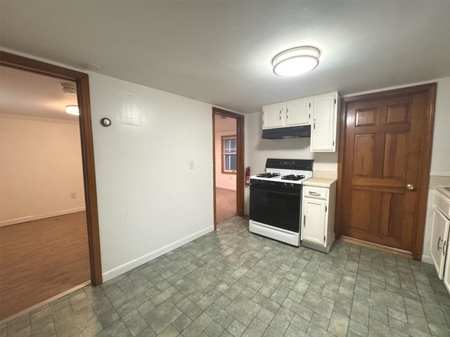 214-216 Pine Street, Burlington, VT 05401