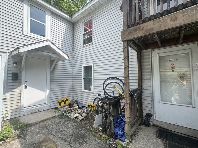 214-216 Pine Street, Burlington, VT 05401