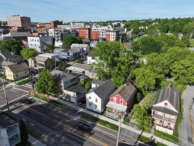 214-216 Pine Street, Burlington, VT 05401