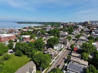 214-216 Pine Street, Burlington, VT 05401