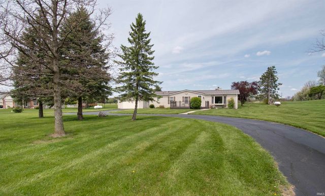 11193 E Baseline Road, Avilla, IN 46710
