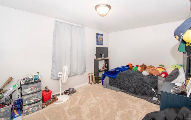 11193 E Baseline Road, Avilla, IN 46710