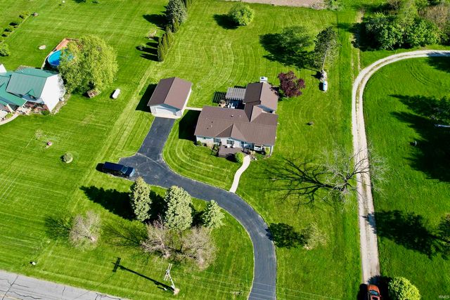 11193 E Baseline Road, Avilla, IN 46710