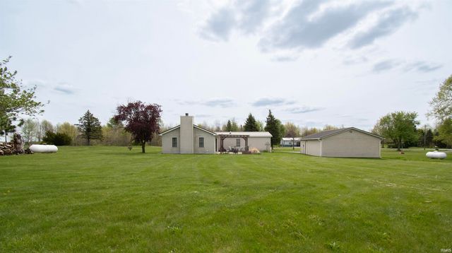 11193 E Baseline Road, Avilla, IN 46710