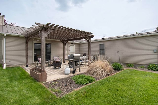 11193 E Baseline Road, Avilla, IN 46710