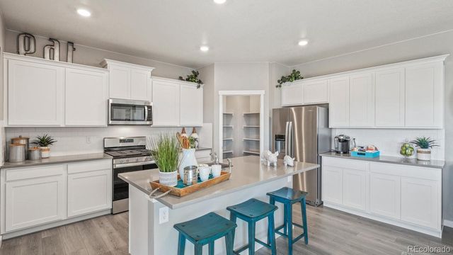5600 Gelbray Place, Windsor, CO 80528