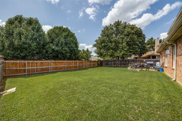 701 Parkhill Drive, Mansfield, TX 76063