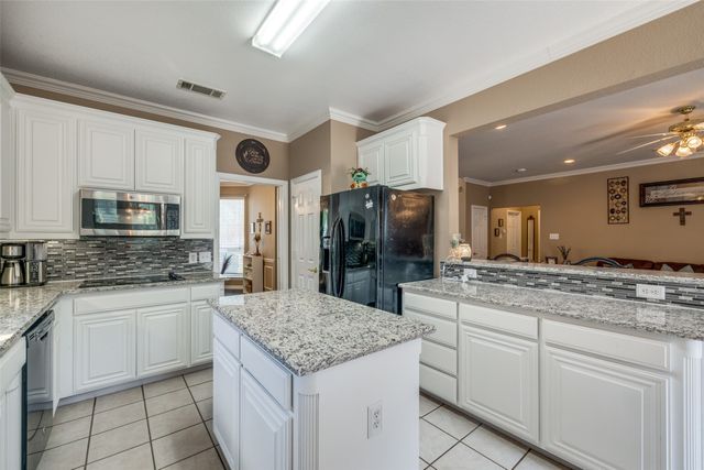 701 Parkhill Drive, Mansfield, TX 76063