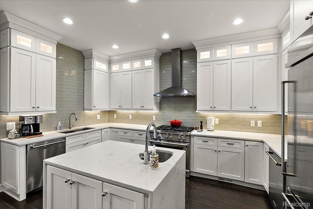 1009 S Washington Avenue S 3, Royal Oak, MI 48067