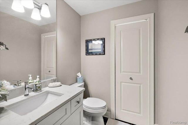 1009 S Washington Avenue S 3, Royal Oak, MI 48067