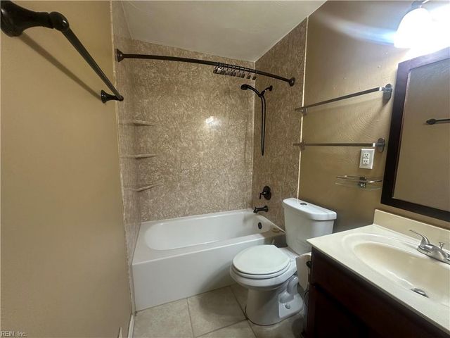 1273 Green Cedar LN, Virginia Beach, VA 23453