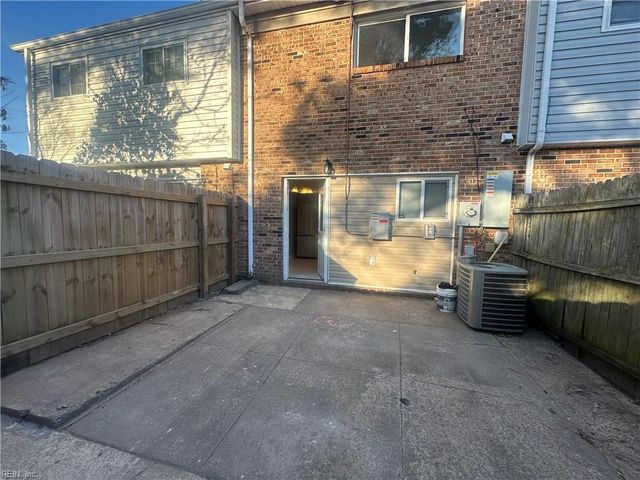 1273 Green Cedar LN, Virginia Beach, VA 23453