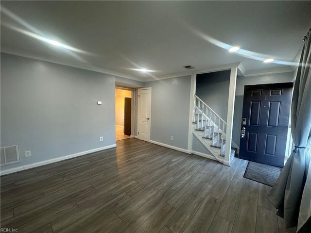 1273 Green Cedar LN, Virginia Beach, VA 23453