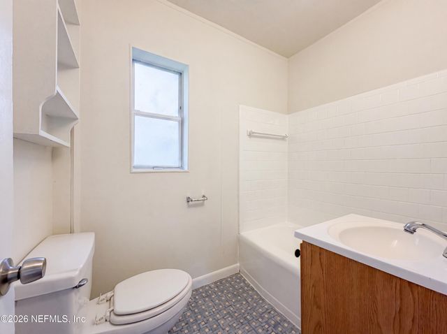 5105 BANSHEE Avenue, Jacksonville, FL 32244