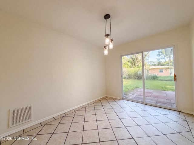 5105 BANSHEE Avenue, Jacksonville, FL 32244