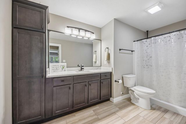 145 Ridgeview Drive, Valparaiso, IN 46385