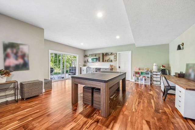 145 Ridgeview Drive, Valparaiso, IN 46385