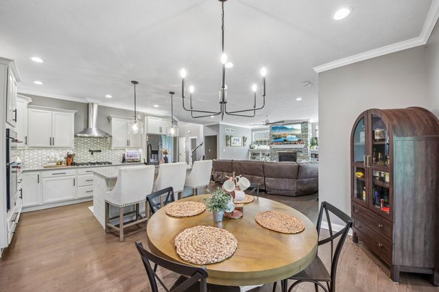145 Ridgeview Drive, Valparaiso, IN 46385