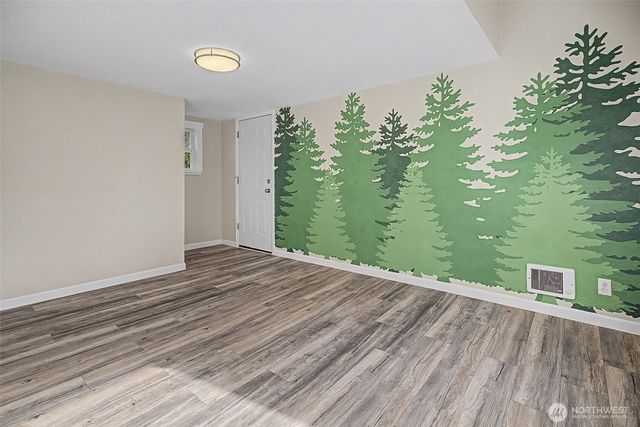 1251 S 230th Street, Des Moines, WA 98198