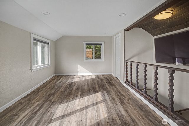1251 S 230th Street, Des Moines, WA 98198