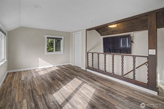 1251 S 230th Street, Des Moines, WA 98198