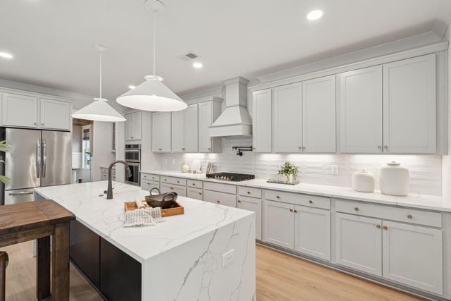 7 Wappoo Trace Lane, Summerville, SC 29486
