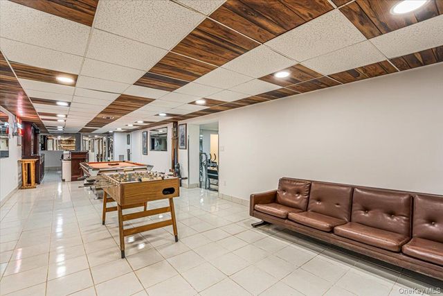952 Cedar Swamp, Old Brookville, NY 11545