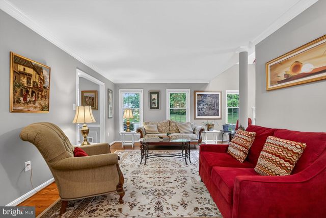 8844 SILVERLINE DR, Fairfax Station, VA 22039