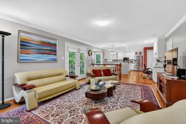 8844 SILVERLINE DR, Fairfax Station, VA 22039