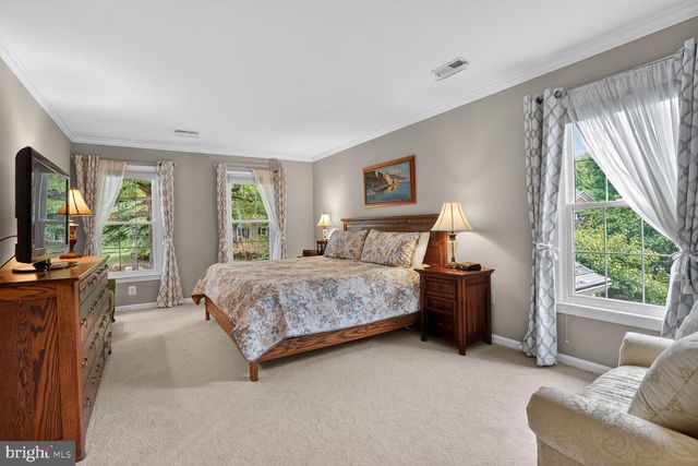 8844 SILVERLINE DR, Fairfax Station, VA 22039