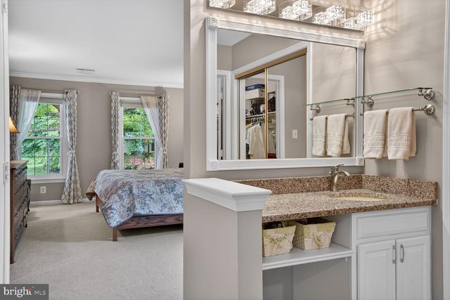 8844 SILVERLINE DR, Fairfax Station, VA 22039