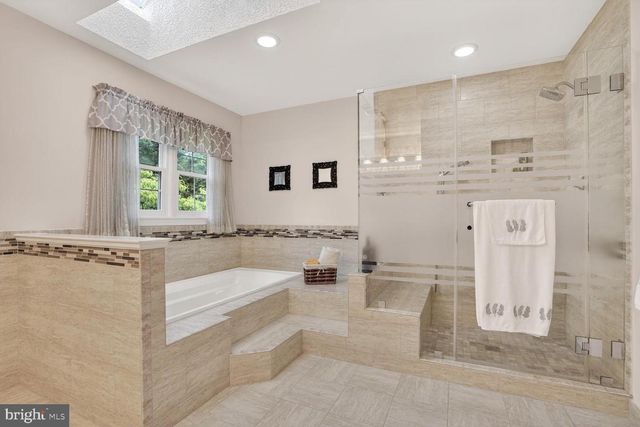 8844 SILVERLINE DR, Fairfax Station, VA 22039
