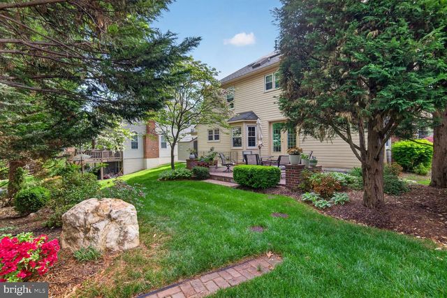 8844 SILVERLINE DR, Fairfax Station, VA 22039