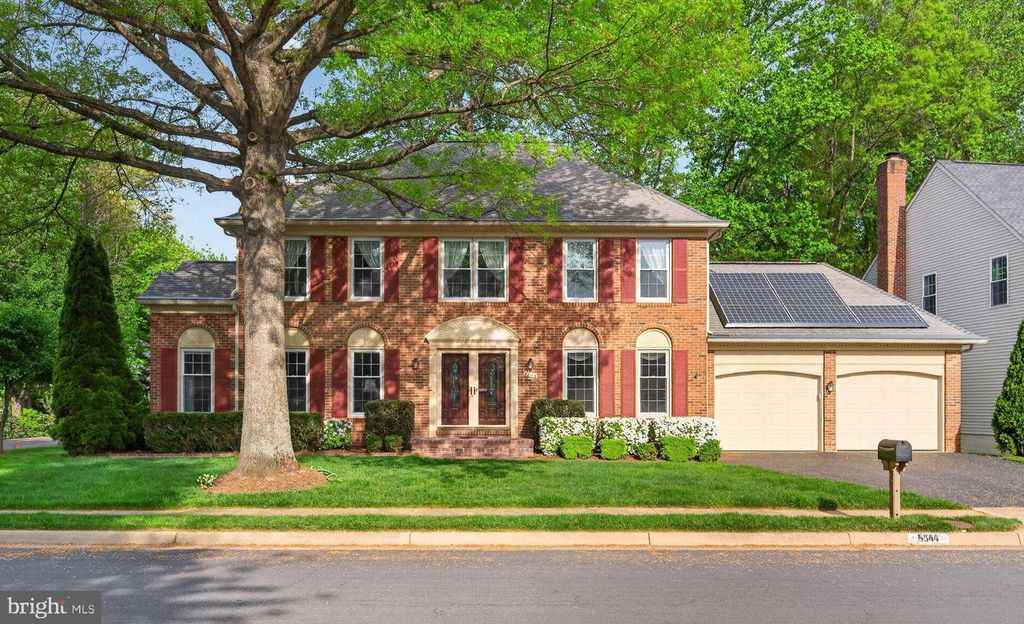 8844 SILVERLINE DR, Fairfax Station, VA 22039