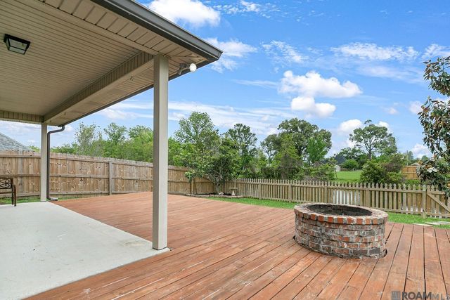 39461 Old Cornerstone Ct, Prairieville, LA 70769