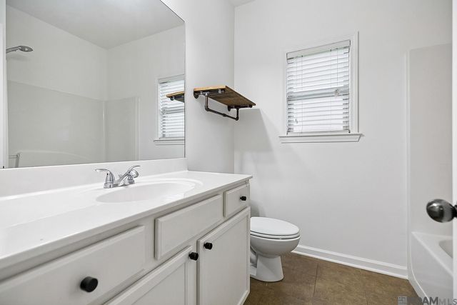 39461 Old Cornerstone Ct, Prairieville, LA 70769