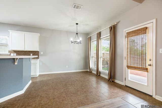 39461 Old Cornerstone Ct, Prairieville, LA 70769
