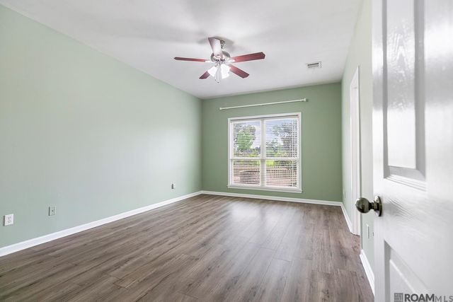 39461 Old Cornerstone Ct, Prairieville, LA 70769