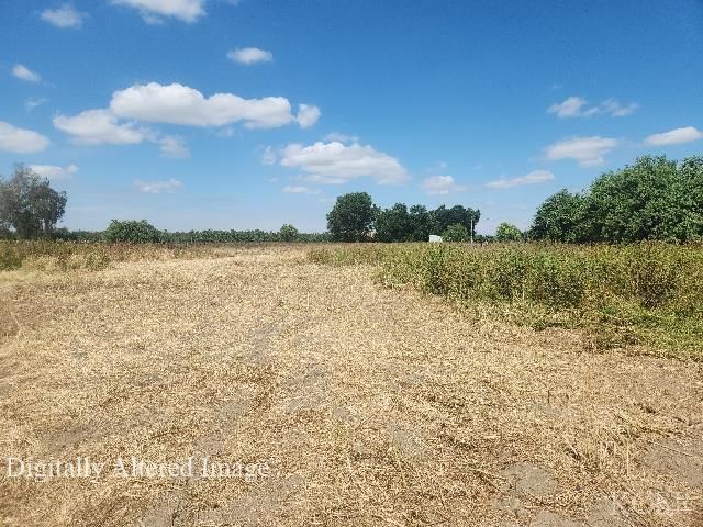 22136 Fairfax Avenue, Lemoore, CA 93245