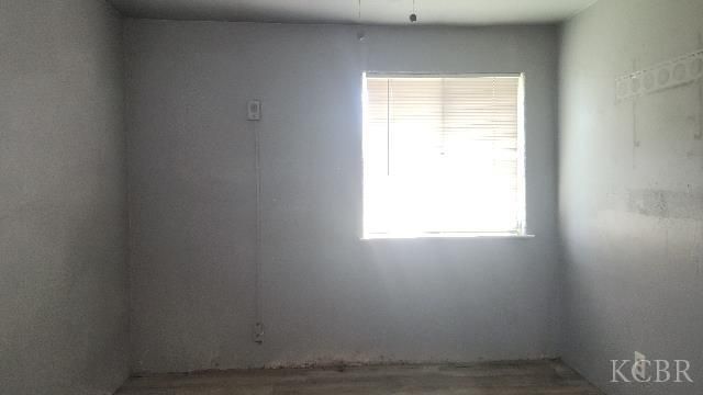 22136 Fairfax Avenue, Lemoore, CA 93245