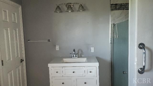 22136 Fairfax Avenue, Lemoore, CA 93245