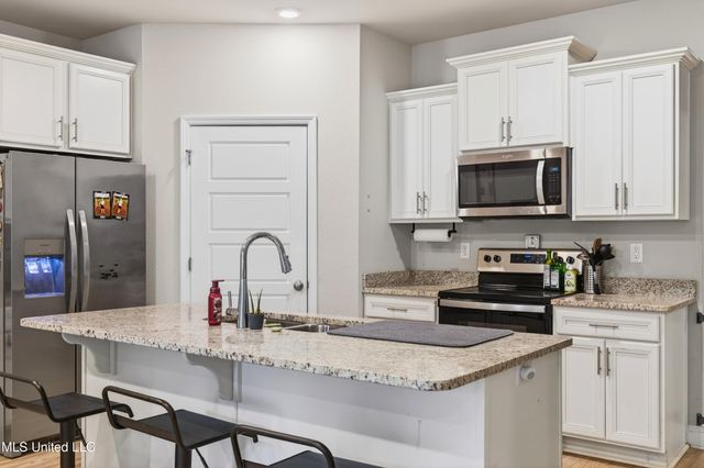 5735 Overland Drive, Biloxi, MS 39532