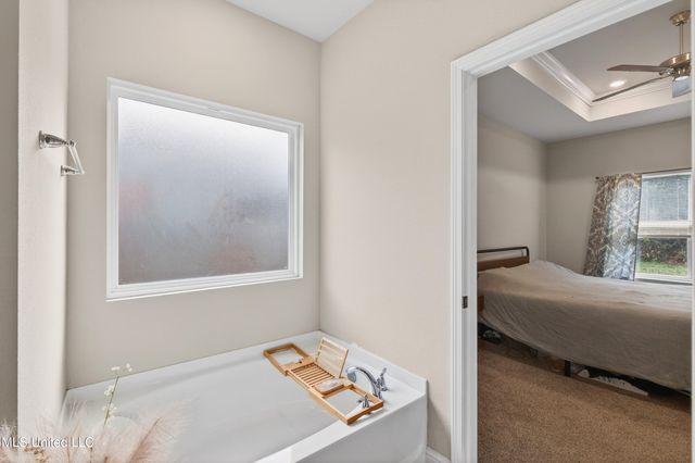 5735 Overland Drive, Biloxi, MS 39532